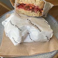 Sandwich mit eingelegtem Gemüse  at Picnic in Sagres