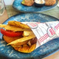 Beyond chicken sovlaki 10/10 👌😍 at Veganissimo in Santorini