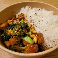 Vegan tofu bowl at Mr. Bowl in Oslo