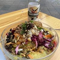 The take what you want bowl in Large  at Laris Love Food in Berlin