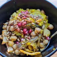 mix your own bowl at Laris Love Food in Berlin