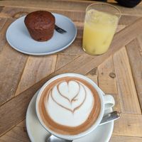 Hot chocolate and muffin at COYOTE in Kyoto