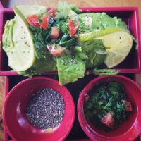 Spezialität: Avocado mit Chia at Entlein in Buxtehude