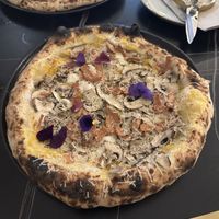 Vilafames pizza vegan so good - get the pizza smoked!!!!!  at Pizzeria Km0 in Valencia