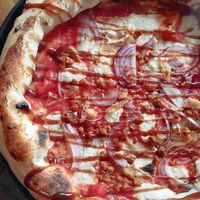 Pizza Albufera at Pizzeria Km0 in Valencia