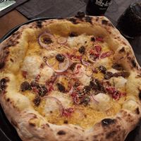 Pizza Orriols at Pizzeria Km0 in Valencia