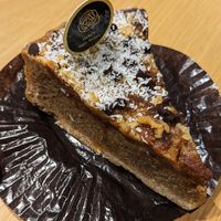 🍌🍰  Banana Caramel Cake (660¥) at MERCY Vegan Factory in Osaka