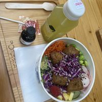 Falafel bowl medium   at POKAWA in Nice