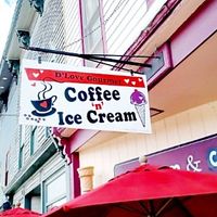 Exterior of building at D'Love Gourmet Coffee 'n' Ice Cream in Leadville