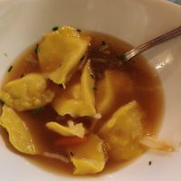 Klare Gemüsesuppe mit Kürbisravioli at Gasthaus zur Alpe - Familie Graf in Steyr