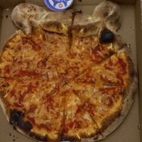 Kids' teddy bear margarita pizza with vegan cheese at Fireaway in Selsdon