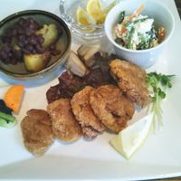 Kara-age and steamed veggies at Nezu no ya in Tokyo