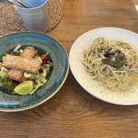 Salad with tofu and vegan truffle pasta at Spizza in Hvar