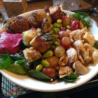 Vegan protein bowl at Magasand Retiro in Madrid