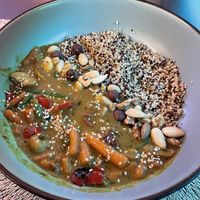 Veggie curry bowl  at Ofélia in Covilha