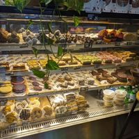  at Charlie's Raw Squeeze in West End