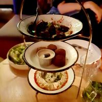 Mezze Trio (Babaganoush, Falafel, Rote Beete) at NENI in Berlin