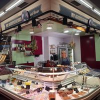 Storefront at La Veganeria del Born in Barcelona