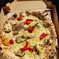 Pizza Verdura mit veganem Käse at 480 Gradi Pizzeria Napoletana in Bad Homburg