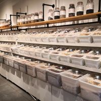 Shelves 3 at The Source Bulk Foods in Richmond