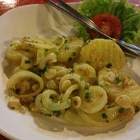 Fried Potatoes with garlic and onion at Pen's Restaurant in Koh Chang