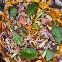 VIGUINI
Romesco sauce, zucchini, mushroom, shitake, almond, pickled onion, red onion, basil, Maldón salt, olive oil, asparagus   at Can Pizza in Vilanova I La Geltru