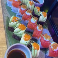 GREEN DRAGON ROLL (arroz negro) y ROCK & ROLL   at Desoriente - Poblenou in Barcelona