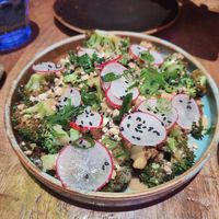 Brócoli con tahini at Desoriente - Poblenou in Barcelona