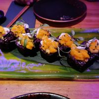 Tropical mango and tofu rolls at Desoriente - Poblenou in Barcelona