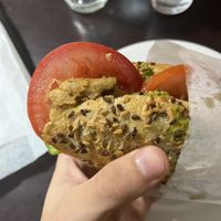 Heüra guacamole, está riquísimo. 🥑☺️  at Pans & Company in Leon