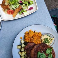  at Gelbes Krokodil in Linz