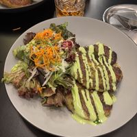 Kartoffel-Austernpilz-Puffer  at Gelbes Krokodil in Linz