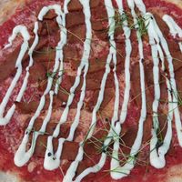 Pizza met Karma Kebab at Vegan Pizza Bar in The Hague