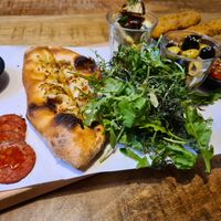 Starter platter at Vegan Pizza Bar in The Hague