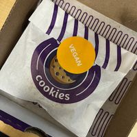 Vegan cookie delivery!! They place your vegan cookies in a separate labeled sleeve, so there is no mixup with any non-vegan ones in your order. Awesome! 👏🏼  at Insomnia Cookies in Dayton