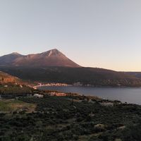 View of the bay (and restaurant) from the other side at Karabópetra in Neo Itilo