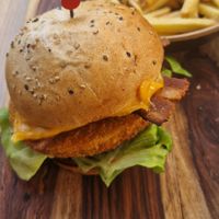 Supreme Burger at Copper Branch in Rotterdam