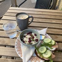 Overnight oats & veges bread  at Encanto - Art Cafe in Helsinki