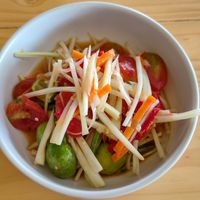 Somtam (Spicy Thai Papaya Salad) #Veganuary at Vegan Meals in Chiang Mai