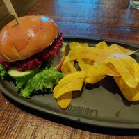 Main / Vegan burger at Lamucca de Pez in Madrid
