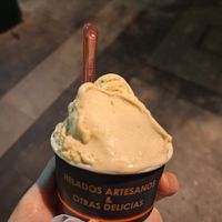 Helado de pistacho at Heladería Alpino's in Almeria