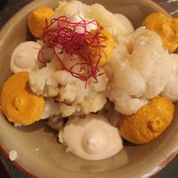 Coliflor tika masala. Es coliflor hervida... at Velada in Barcelona