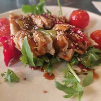 Brochetas teriyaki at Velada in Barcelona