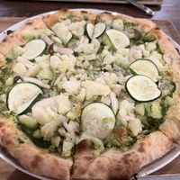 Basil sauce pizza with potatoes, zucchini, and shimeji and eringi mushrooms  at Pizza Cucinova in Tokyo