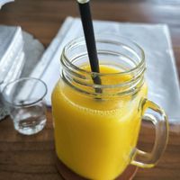 Zumo de mango at Wae Molas Cafe in 