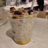 Oat with things at YB (Yoghurt Barn) by Autogrill Belgium in Brussels