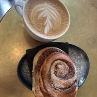 Cinnamon Swirl and Oat Latte  at Papegoye in Oslo