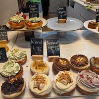 Selection as can be seen from the outside. Mind that not everything is vegan, but the signs are good. at Chök - Valencia in Valencia