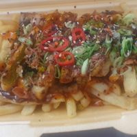 Vegan Buddha Fries
-
Crispy tofu, cauliflower hash browns, mushrooms, vegan mayo on fries, tamarind sauce and sweet chili sauce, shallots, red chilli, spring onions & sesame seeds at Sukoya in Manchester