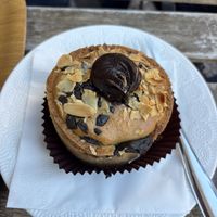 Vegan chocolate cake/pie  at So Natural in Milan